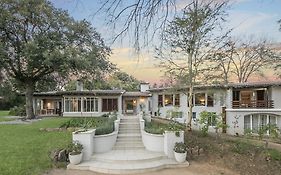 Amberhall Guesthouse